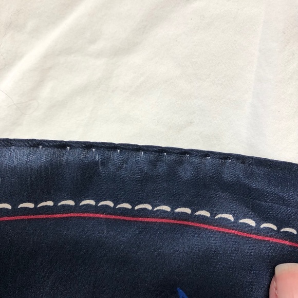 Evan Picone scarf - Picture 10 of 11